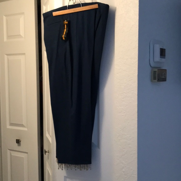 David Paul of New York Denim - Cotton/Spandex Beaded Bottom Jeans  Sz 16